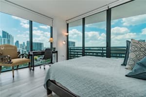 460 NE 28th St, Miami, FL 33137, Sold 02/23/21