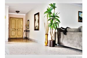 1635 Daytonia Rd, Miami Beach, FL 33141, Sold 01/08/21
