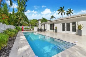 7620 Beach View Dr, North Bay Village, FL 33141, Sold 12/14/20