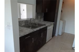 4096 N Pine Island Rd, Sunrise, FL 33351, Sold 12/03/20