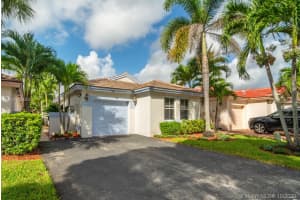 189 NW 75th Terrace, Plantation, FL 33317, Sold 12/03/20