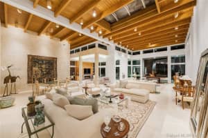 1415 N View Dr, Miami Beach, FL 33140, Sold 01/13/22