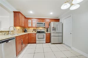 16466 SW 71st Terrace, Miami, FL 33193, Sold 01/06/21