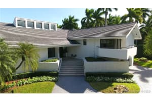 7425 Los Pinos Blvd, Coral Gables, FL 33143, Sold 04/16/21