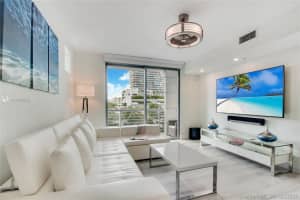 110 Washington Ave, Miami Beach, FL 33139, Sold 12/29/20