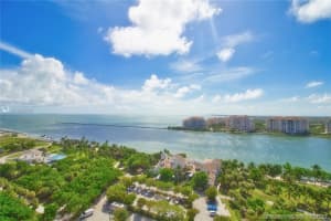 400 South Pointe Dr, Miami Beach, FL 33139, Sold 08/16/21