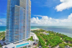 400 South Pointe Dr, Miami Beach, FL 33139, Sold 08/16/21