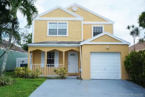9948 W Daffodil Ln, Miramar, FL 33025, Sold 12/21/20