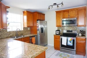 9948 W Daffodil Ln, Miramar, FL 33025, Sold 12/21/20