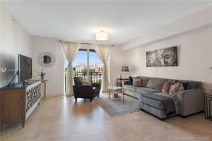 118 Zamora Ave, Coral Gables, FL 33134, Sold 02/19/21