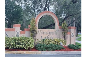 8710 SW 3rd St, Pembroke Pines, FL 33025, Sold 04/26/21