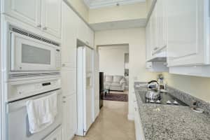 Blue Diamond Tower, 4779 Collins Ave PH 4207, Miami Beach, FL 33140, Sold 05/04/21