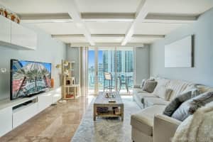 1155 Brickell Bay Dr, Miami, FL 33131, Sold 07/06/21