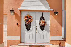 18804 NW 79th Way, Hialeah, FL 33015, Sold 04/23/21