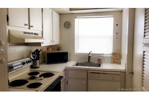 1425 Arthur St #412b, Hollywood, FL 33020, Sold 02/17/21