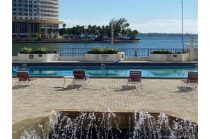 801 Brickell Bay Dr, Miami, FL 33131, Sold 04/16/21
