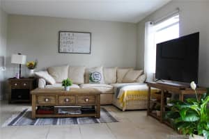 301 NW 84th Ct, Miami, FL 33126, Sold 12/29/20