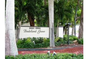 6884 N Kendall Dr APT C406, Pinecrest, FL 33156, Sold 04/01/21