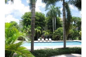 6884 N Kendall Dr APT C406, Pinecrest, FL 33156, Sold 04/01/21