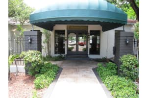 6884 N Kendall Dr APT C406, Pinecrest, FL 33156, Sold 04/01/21
