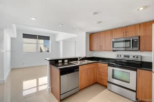 111 E Flagler St, Miami, FL 33131, Sold 12/18/20