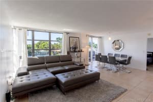 9800 W Bay Harbor Dr, Bay Harbor Islands, FL 33154, Sold 12/23/20