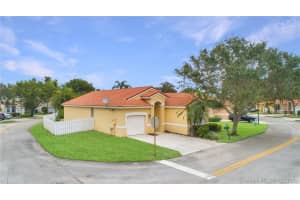15285 SW 49th Ct, Davie, FL 33331, Sold 01/26/21