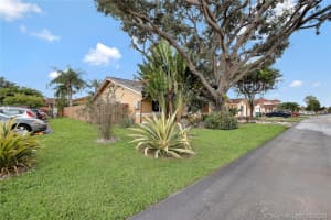 15802 SW 105th St, Miami, FL 33196, Sold 12/09/20