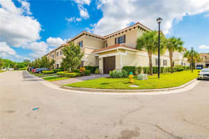 390 SE 1st Dr, Deerfield Beach, FL 33441, Sold 12/11/20