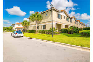 390 SE 1st Dr, Deerfield Beach, FL 33441, Sold 12/11/20