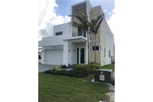 6731 NW 103rd Pl, Doral, FL 33178, Sold 05/17/21