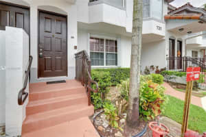 721 SW 148th Ave, Davie, FL 33325, Sold 02/22/21
