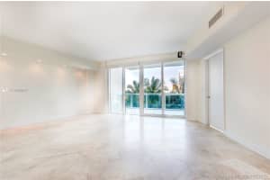 1000 South Pointe Dr, Miami Beach, FL 33139, Sold 06/02/21