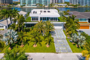 373 Centre Is, Golden Beach, FL 33160, Sold 04/01/21