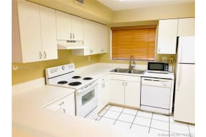 14915 SW 80th St, Miami, FL 33193, Sold 12/18/20
