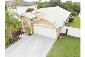 20474 SW 5th St, Pembroke Pines, FL 33029, Sold 12/29/20