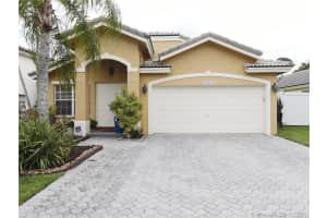 20474 SW 5th St, Pembroke Pines, FL 33029, Sold 12/29/20