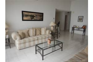 174 Granada Ave, Weston, FL 33326, Sold 12/16/20