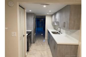 8043 NW 28th Ct, Sunrise, FL 33322, Sold 12/23/20