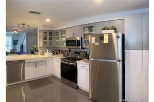 1455 Veracruz Ln, Weston, FL 33327, Sold 01/19/21