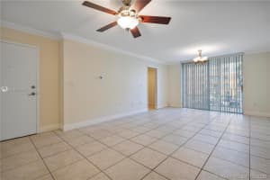 9320 Fontainebleau Blvd, Miami, FL 33172, Sold 03/29/21