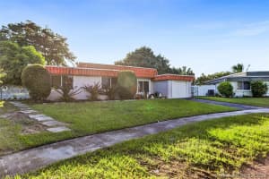 7400 NW 81st St, Tamarac, FL 33321, Sold 02/23/21