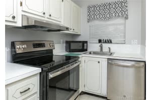 581 Blue Heron Dr #107b, Hallandale Beach, FL 33009, Sold 02/15/21