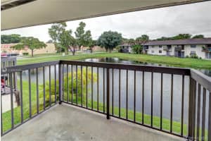 6020 Shaker Wood Cir, Tamarac, FL 33319, Sold 12/24/20