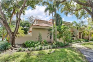 10930 SW 75th St, Miami, FL 33173, Sold 12/12/20
