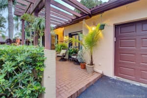 7256 Solandra Ln, Tamarac, FL 33321, Sold 12/29/20