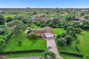 11030 SW 42nd Ct, Davie, FL 33328, Sold 02/17/21