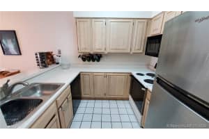 1280 S Alhambra Cir, Coral Gables, FL 33146, Sold 05/03/21