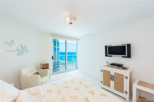 5025 Collins Ave, Miami Beach, FL 33140, Sold 04/05/21