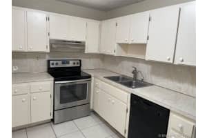 9280 Fontainebleau Blvd, Miami, FL 33172, Sold 03/08/21